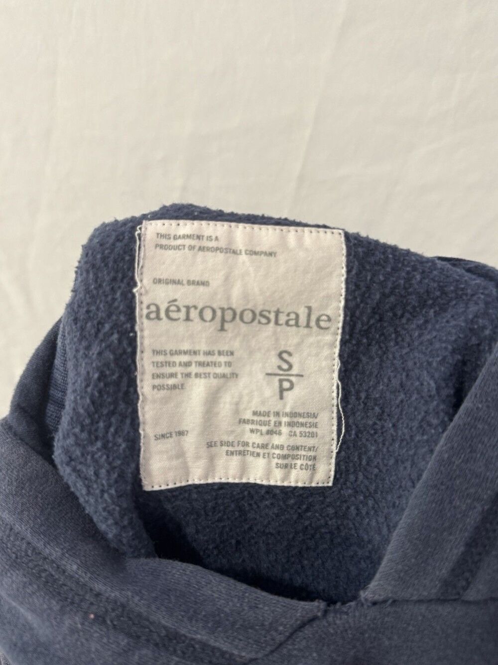 Y2K Aeropostale New York 87 Foil Graphic Hoodie Navy Women's S - Picture 3 of 7